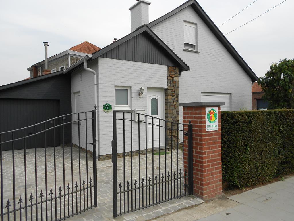 Gite De La Rhosnes Amougies Exterior photo
